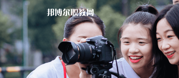 成都現(xiàn)代職業(yè)技術(shù)學(xué)校2022年報名條件、招生要求、招生對象