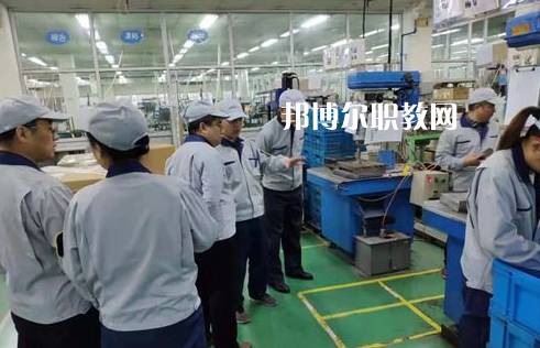 承德科技管理工程學(xué)校2022年報名條件、招生要求、招生對象