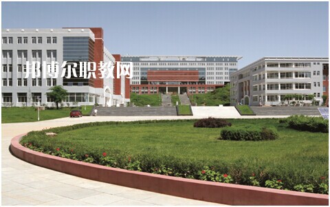 滄州工貿(mào)學(xué)校2022年學(xué)費(fèi)、收費(fèi)多少
