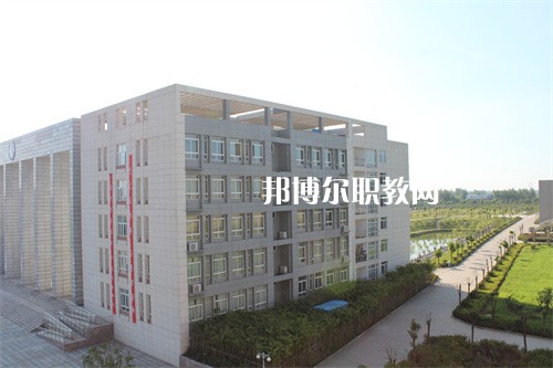安徽六安技師學(xué)院2022年學(xué)費、收費多少
