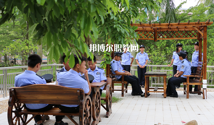 化州鑒江司法職業(yè)學校2022年學費、收費多少