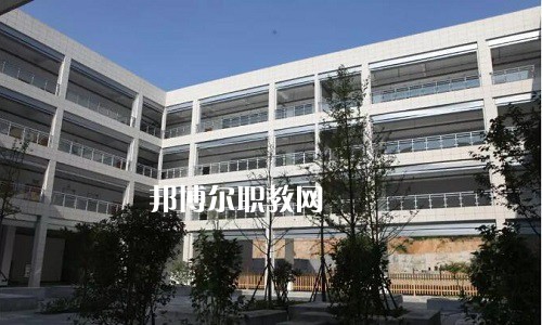黃山旅游管理學(xué)校2022年報名條件、招生要求、招生對象