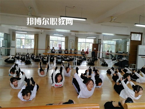 黃山炎培職業(yè)學(xué)校2022年報(bào)名條件、招生要求、招生對(duì)象