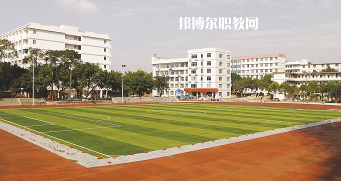 廣西工業(yè)技師學(xué)院2022年報(bào)名條件、招生要求、招生對象