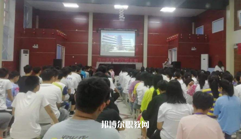 博野縣職業(yè)技術(shù)教育中心2022年報名條件、招生要求、招生對象