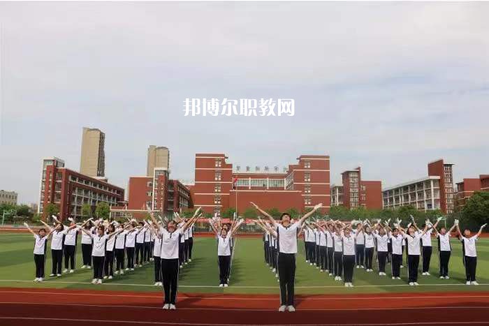 滁州市旅游商貿(mào)學(xué)校2022年報名條件、招生要求、招生對象