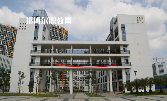 南寧衛(wèi)生學(xué)校怎么樣、好不好