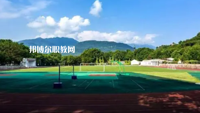 四川食品藥品學(xué)校2022年報(bào)名條件、招生要求、招生對象