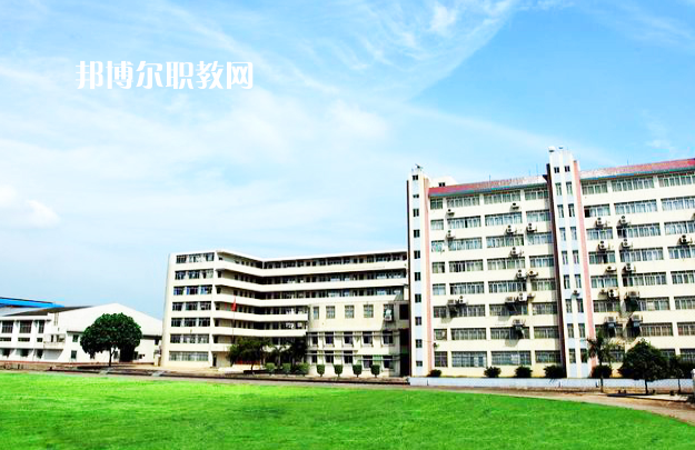廣西交通運(yùn)輸學(xué)校2022年報(bào)名條件、招生要求、招生對(duì)象