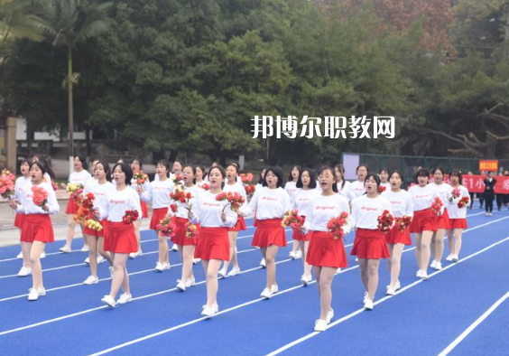 內(nèi)江鐵路機械學(xué)校怎么樣、好不好