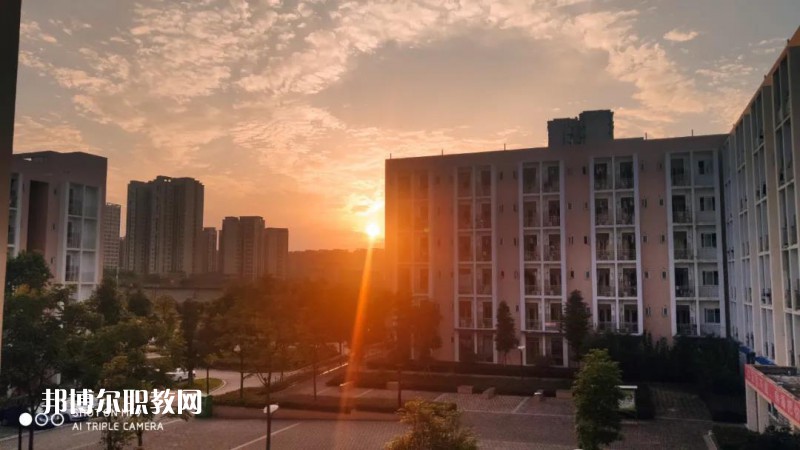 眉山信息工程中等職業(yè)技術(shù)學(xué)校2022年報(bào)名條件、招生要求、招生對(duì)象