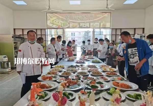 淮北市烈山區(qū)中等專業(yè)學校2022年報名條件、招生要求、招生對象