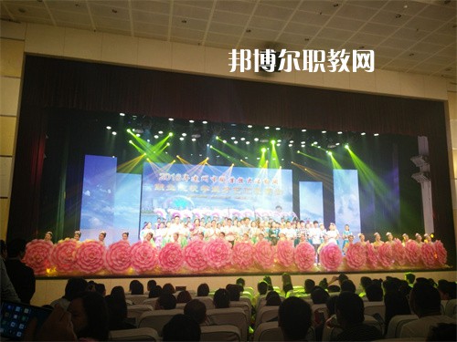 達(dá)州華西職業(yè)技術(shù)學(xué)校2022年報(bào)名條件、招生要求、招生對象