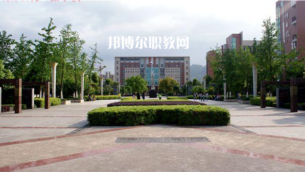 重慶南川隆化職業(yè)中學(xué)校2022年報名條件、招生要求、招生對象
