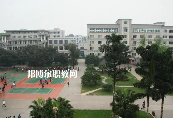 云南林業(yè)高級技工學校2022年學費、收費多少