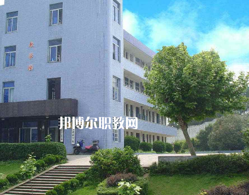 重慶潼南縣教師進(jìn)修學(xué)校2022年報(bào)名條件、招生要求、招生對(duì)象