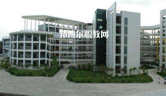 成都中醫(yī)藥大學附屬學校龍泉校區(qū)怎么樣、好不好