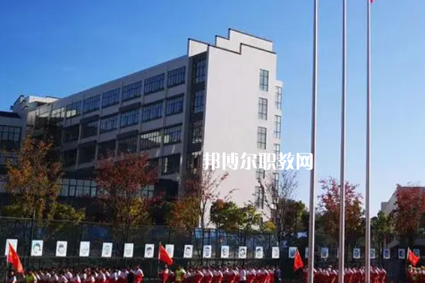 貴陽(yáng)英才學(xué)校2022年報(bào)名條件、招生要求、招生對(duì)象