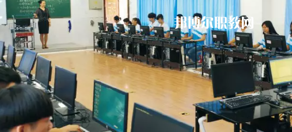 樂山市竹根職業(yè)中專學(xué)校2022年報名條件、招生要求、招生對象