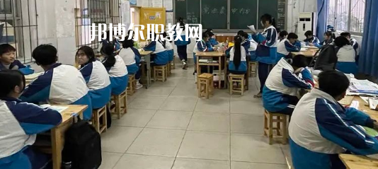 四川瀘州市江南職業(yè)中學(xué)校2022年報(bào)名條件、招生要求、招生對象