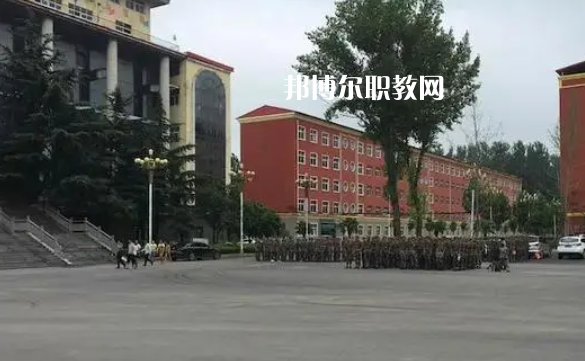 河南工業(yè)和信息化高級(jí)技工學(xué)校2022年報(bào)名條件、招生要求、招生對(duì)象