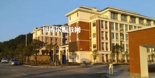 福建閩北衛(wèi)生學(xué)校2022年報(bào)名條件、招生要求、招生對(duì)象