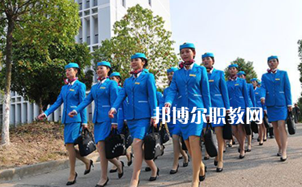 武漢交通科技學(xué)校2022年報名條件、招生要求、招生對象