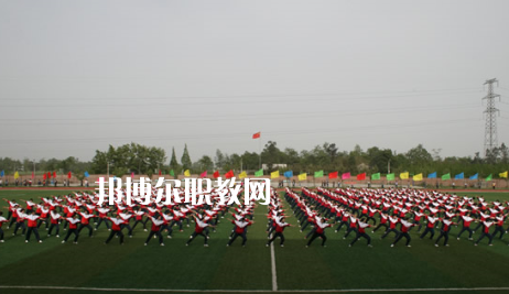 武漢衛(wèi)生學(xué)校2022年報(bào)名條件、招生要求、招生對(duì)象