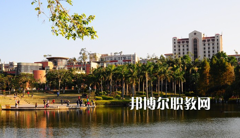 湖北東風(fēng)汽車技師學(xué)院2022年報(bào)名條件、招生要求、招生對(duì)象