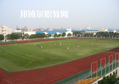 武漢東西湖職業(yè)技術學校2022年報名條件、招生要求、招生對象