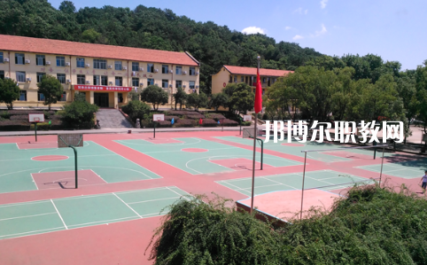 武漢東湖光電學(xué)校2022年報(bào)名條件、招生要求、招生對(duì)象