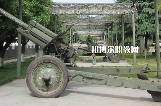 湖北十堰職業(yè)技術(shù)集團學校2022年報名條件、招生要求、招生對象