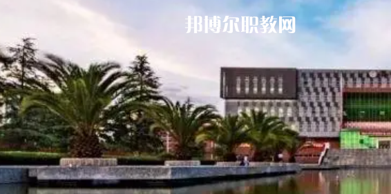云南高職?？圃盒Ｅ琶?8強