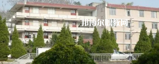 內(nèi)江市市中區(qū)科特電腦職業(yè)技術(shù)學(xué)校2023年學(xué)費(fèi)、收費(fèi)多少