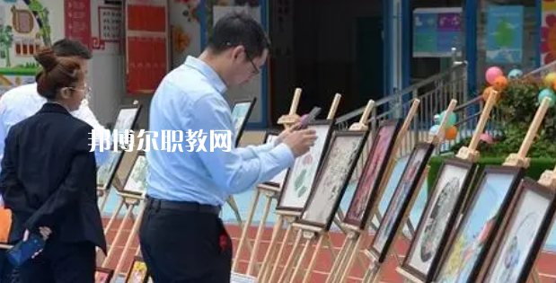 汶川縣特殊教育學(xué)校地址在哪里，哪個(gè)地區(qū)，哪個(gè)城市?