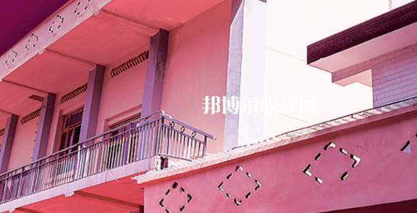芙蓉礦務(wù)局技工學(xué)校地址在哪里，哪個地區(qū)，哪個城市?