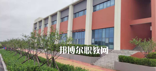 2023青島西大技工學(xué)校招生計(jì)劃 招生人數(shù)是多少(附要求、條件、對(duì)象)