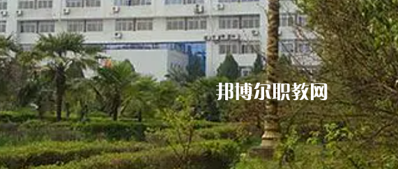 南京華東信息工程技工學(xué)校地址在哪里，哪個(gè)地區(qū)，哪個(gè)城市?