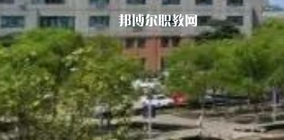 江蘇省常熟中等專業(yè)學(xué)校地址在哪里，哪個地區(qū)，哪個城市?