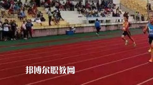 南通市體育運(yùn)動學(xué)校地址在哪里，哪個地區(qū)，哪個城市?