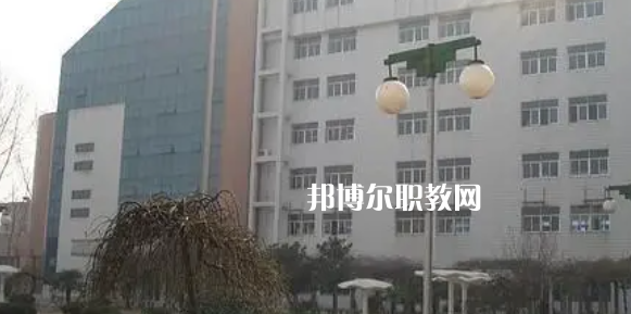 江蘇省淮安技師學(xué)院地址在哪里，哪個(gè)地區(qū)，哪個(gè)城市?