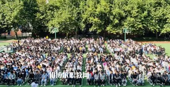 陜西工程科技高級(jí)技工學(xué)校地址在哪里，哪個(gè)地區(qū)，哪個(gè)城市?