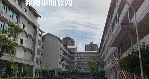 重慶市京師實(shí)驗(yàn)學(xué)校航空實(shí)驗(yàn)班地址，乘車路線