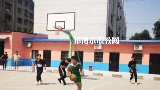2023陜西渭南商貿(mào)技工學(xué)校多少錢(qián) 陜西渭南商貿(mào)技工學(xué)校各專(zhuān)業(yè)學(xué)費(fèi)收費(fèi)標(biāo)準(zhǔn)