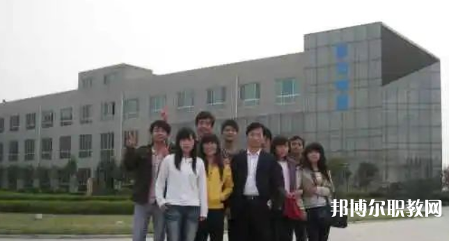 陜西省高教系統(tǒng)職業(yè)中等專業(yè)學(xué)校地址，乘車路線