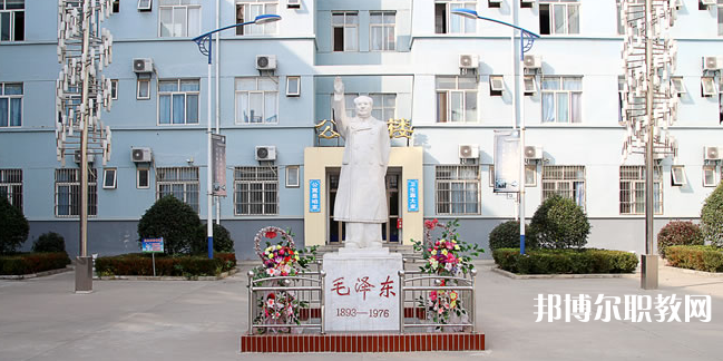 2023渭南市軌道交通運(yùn)輸高級(jí)技工學(xué)校招生計(jì)劃 招生人數(shù)是多少(附要求、條件、對(duì)象)
