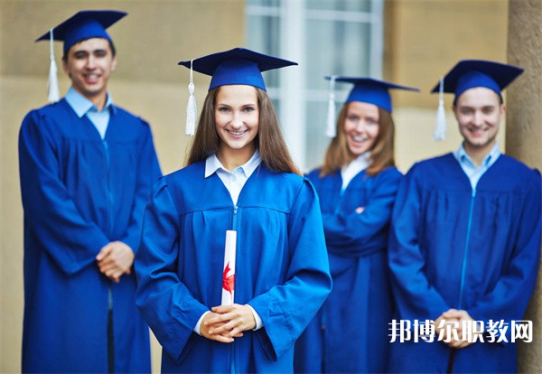 江蘇哪里的中職學校能讀汽車運用與維修技術(shù)專業(yè)