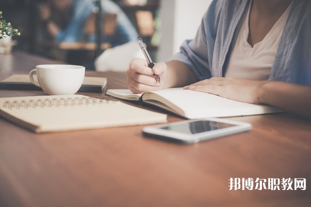江西哪里的職業(yè)學(xué)校能讀網(wǎng)絡(luò)通訊專業(yè)