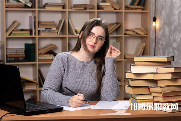 山東哪里的中職學(xué)校能讀計(jì)算機(jī)網(wǎng)絡(luò)技術(shù)應(yīng)用與維修專業(yè)