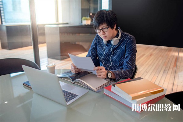 山東哪里的中職學(xué)校能讀服裝設(shè)計(jì)與加工專業(yè)